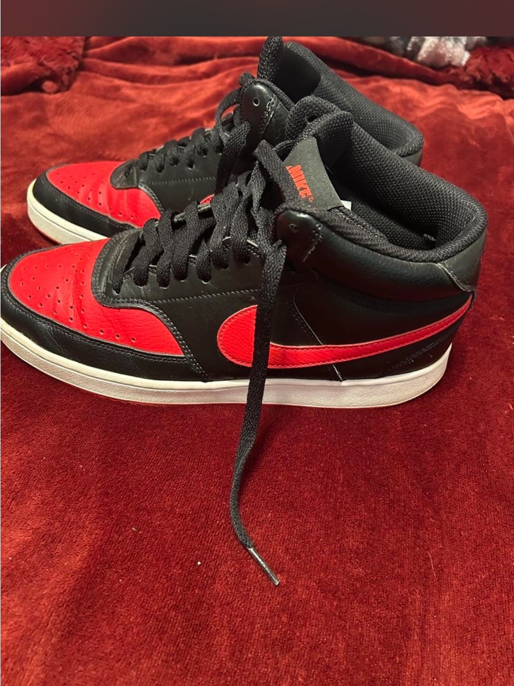 Nike Men’s Mid-Top Sneakers - Black & Red